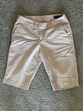 Banana Republic Light Beige Stretch Chino Shorts